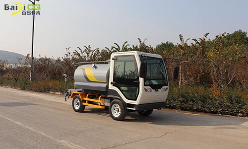 純電動(dòng)四輪灑水車在大學(xué)校園應(yīng)用有何優(yōu)勢(shì)？
