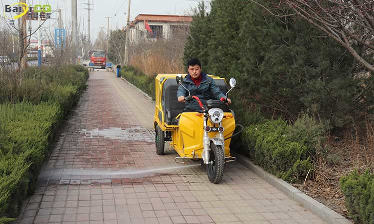 電動(dòng)高壓清洗車(chē)