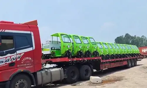 小型三輪高壓清洗車抵達(dá)深圳交貨地點