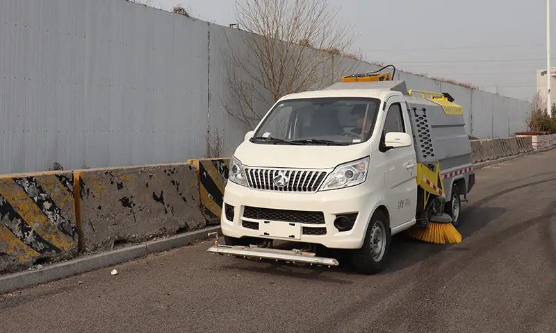 高效潔凈，新能源洗掃車助力城市清潔