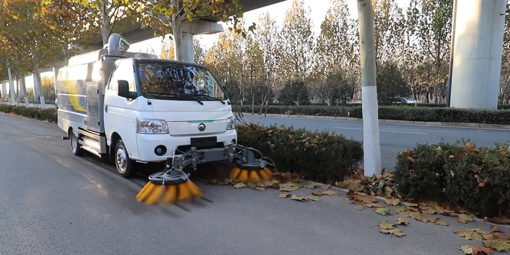 樹葉收集車 多功能樹葉收集車 吸樹葉的機(jī)器 新型樹葉收集車 電動(dòng)樹葉專用收集車