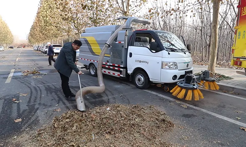 新能源樹葉收集車：提升城市清潔效率的環保利器