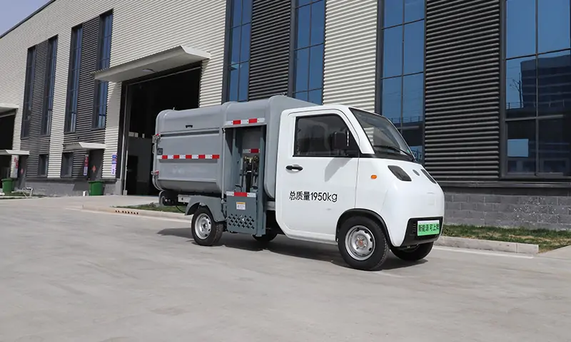 新能源側(cè)裝式垃圾車：高效環(huán)保，城市清潔的智能選擇