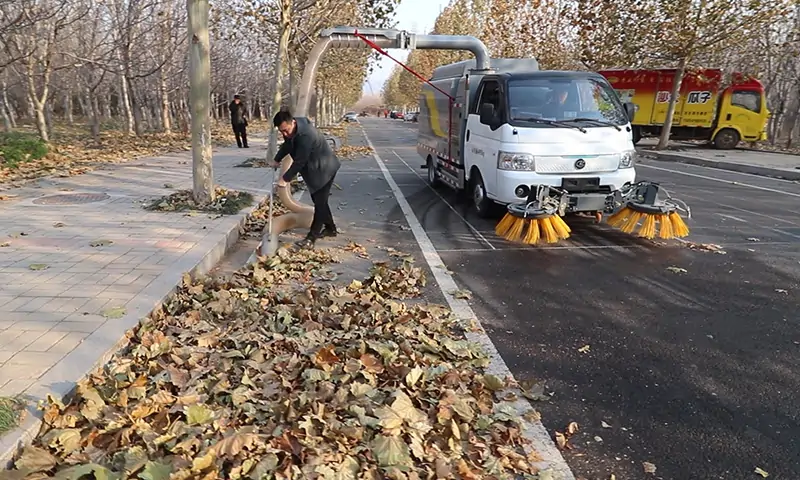 百易車輛官網拼圖-主圖_看圖王.jpg
